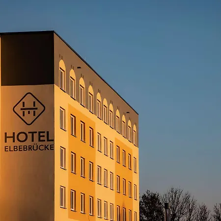Restaurant Elbebruecke Szálloda 3*
